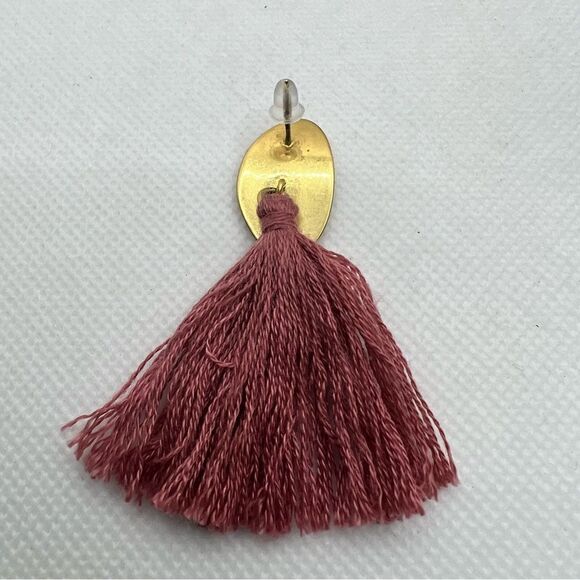 🍭4/$20 Gold oval pink fringe tassel post earrings - Picture 2 of 4